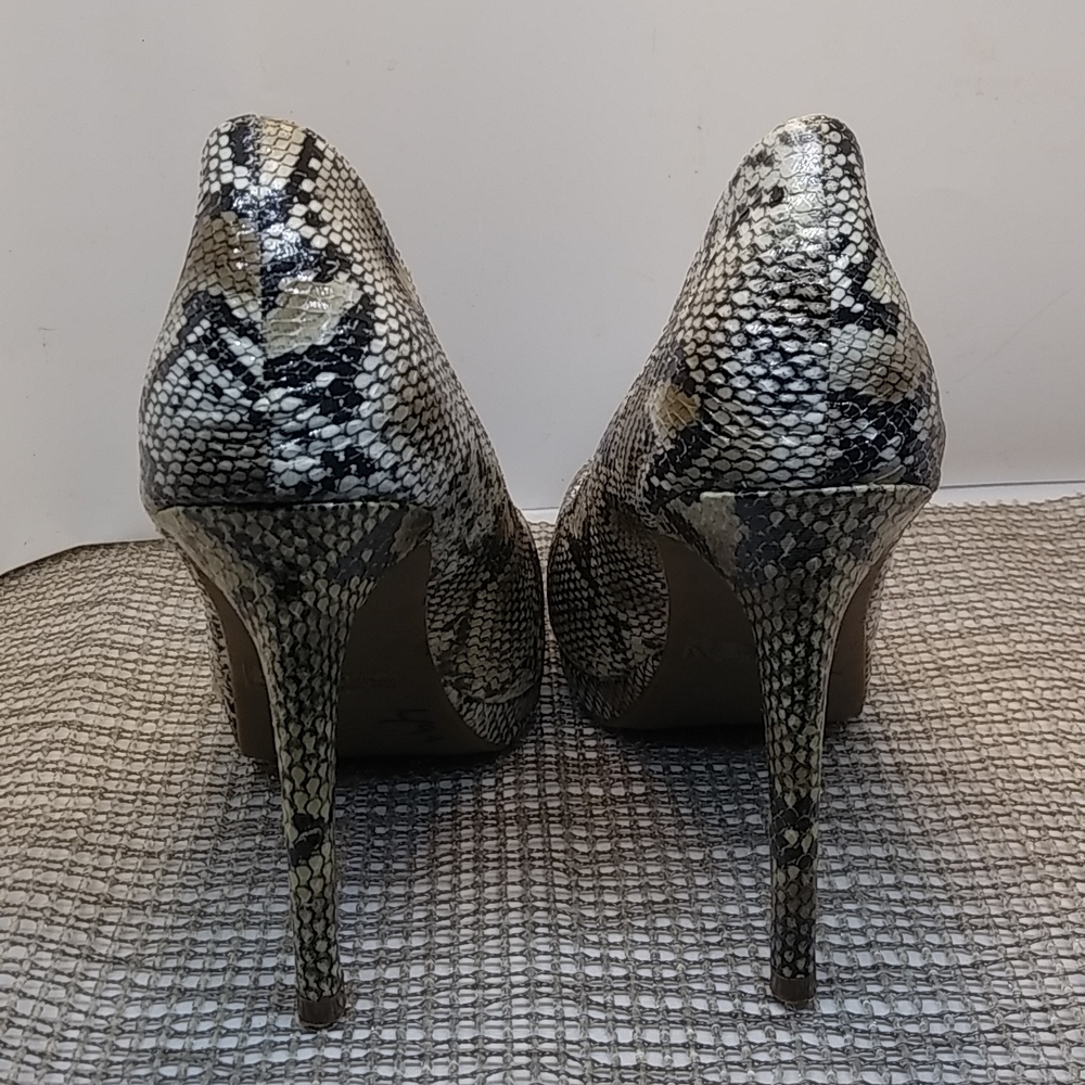 REPORT STILETTOS - Picture 6 of 10